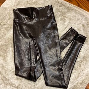Spanx croc imposed leggings